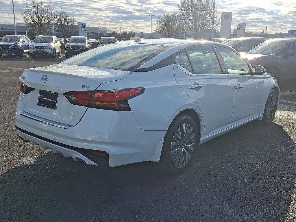 Thumbnail: 2023 Nissan Altima - 6