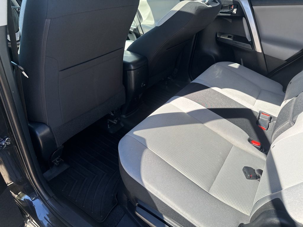 Used Car 2016 Toyota Rav4 Hybrid  Xle For Sale Under $20,000 In Austin, Texas