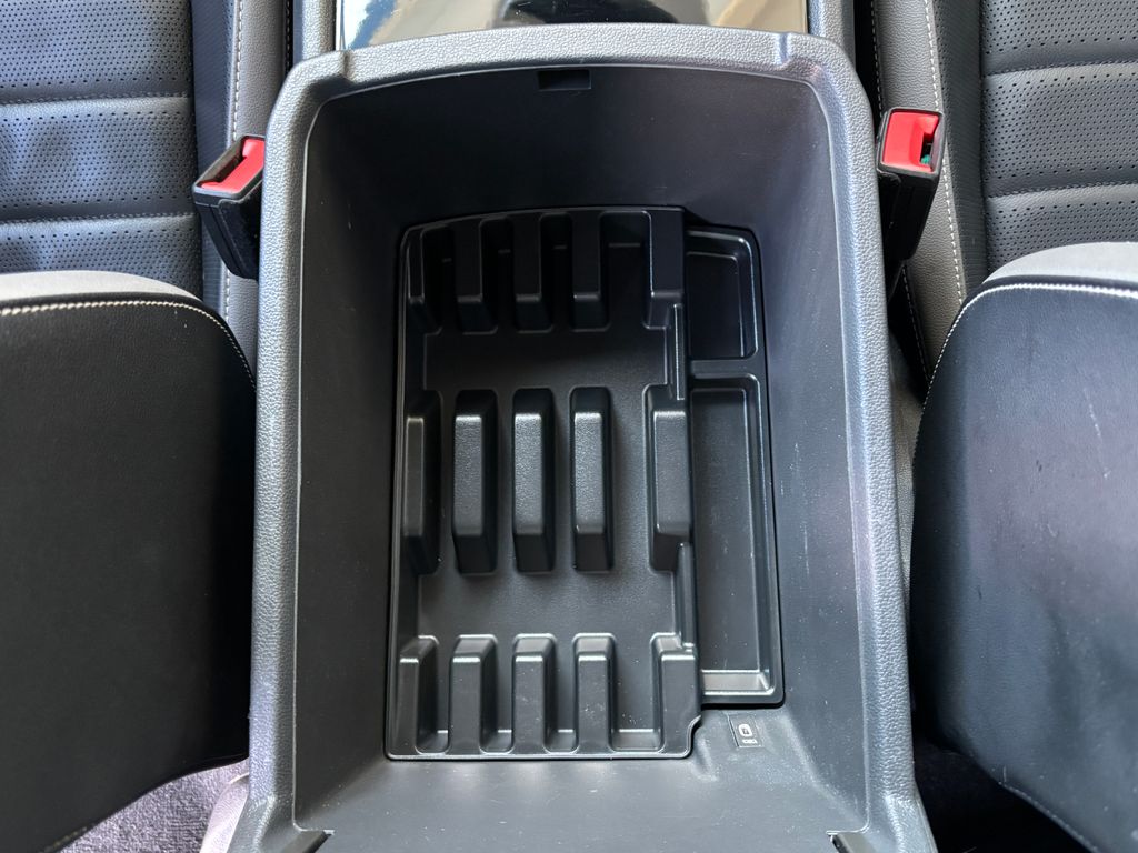 Thumbnail: 2021 Volkswagen Atlas - 18