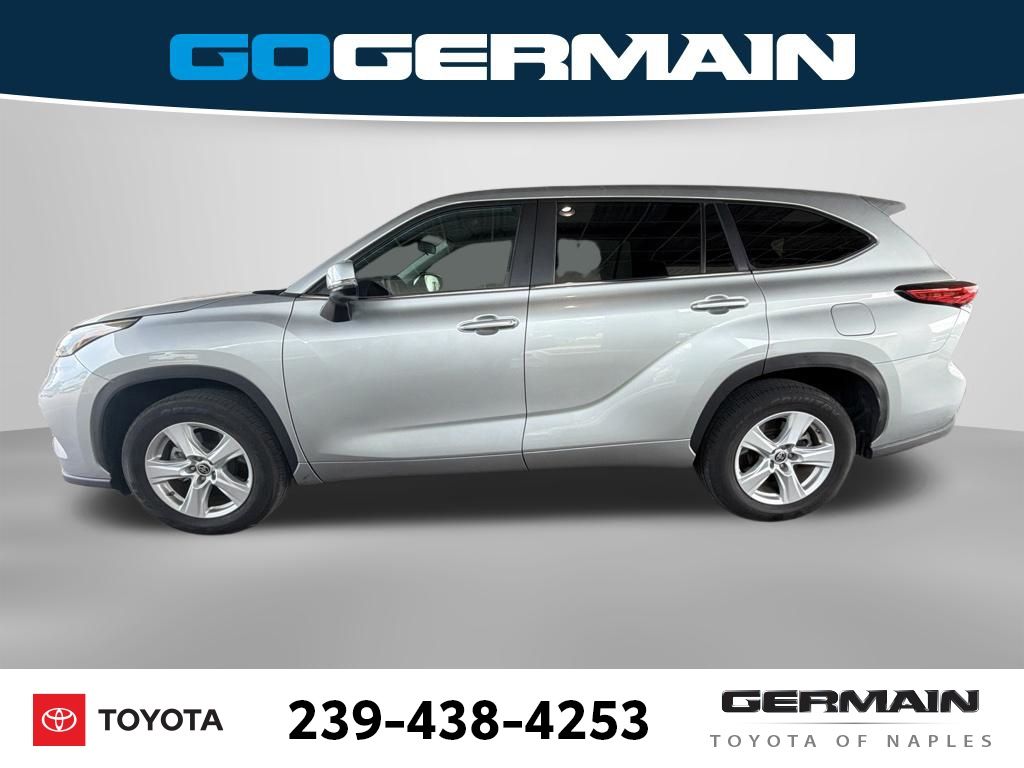 Used 2023 Silver Toyota LE image 2
