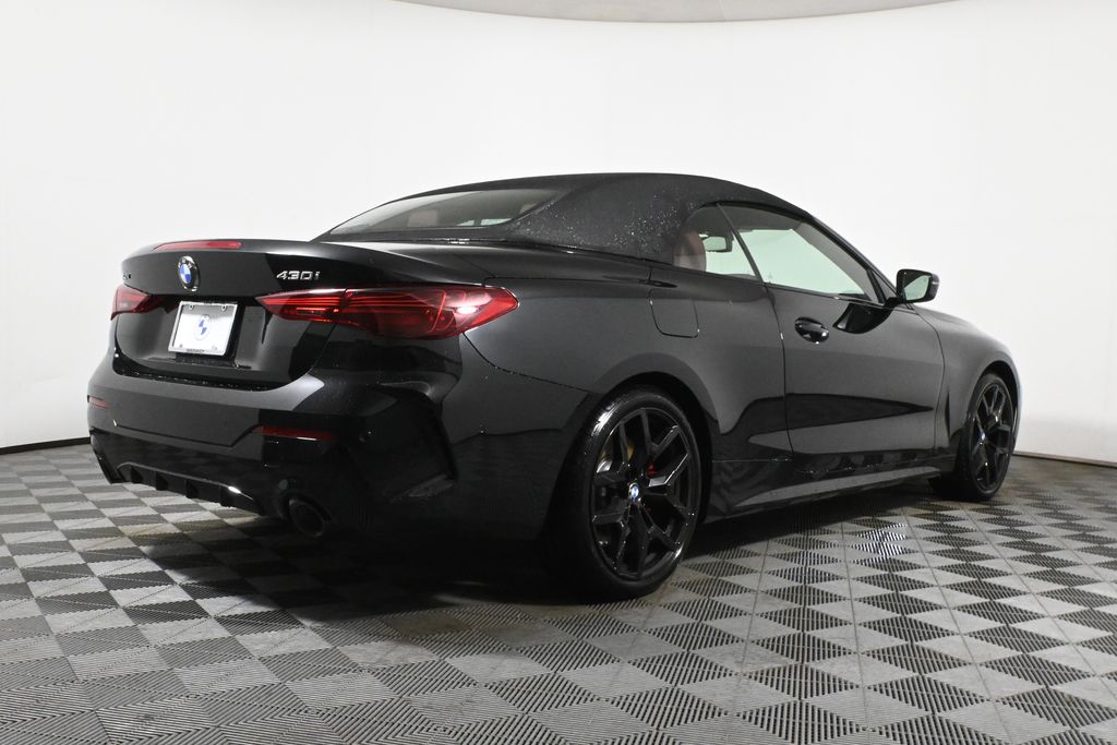 Thumbnail: 2026 BMW 4 Series - 8