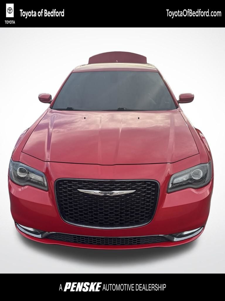 2015 Chrysler 300 S -
                  Bedford, OH