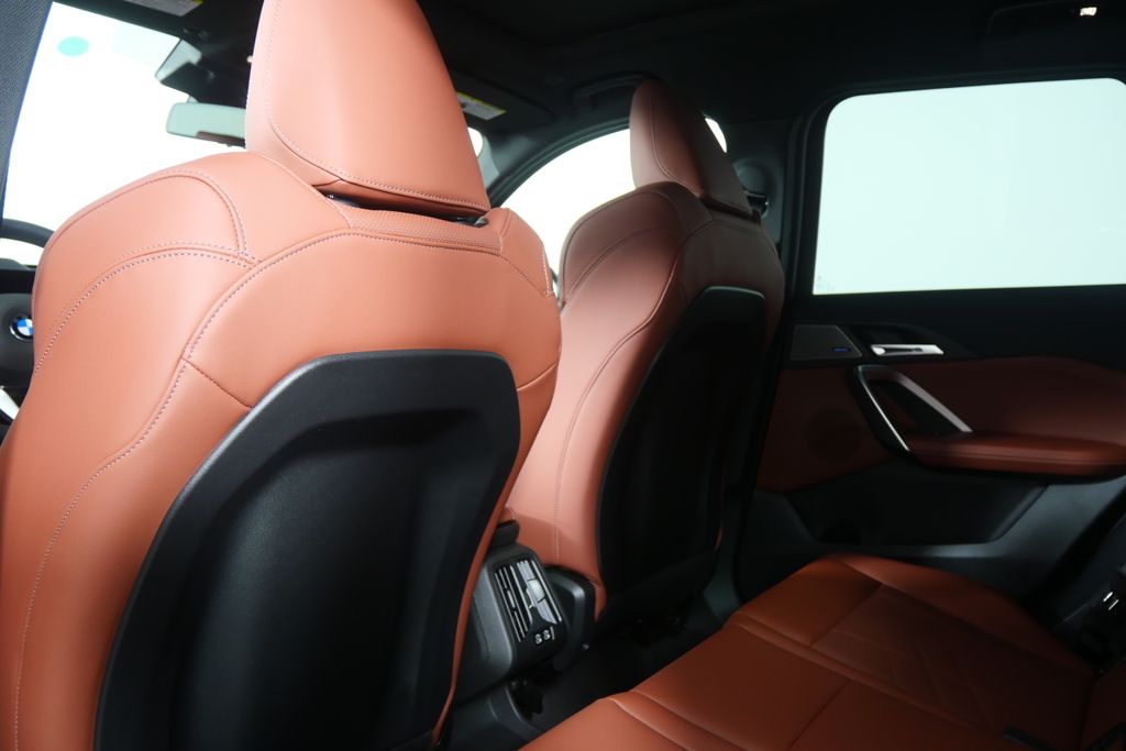 Thumbnail: 2026 BMW X1 - 16