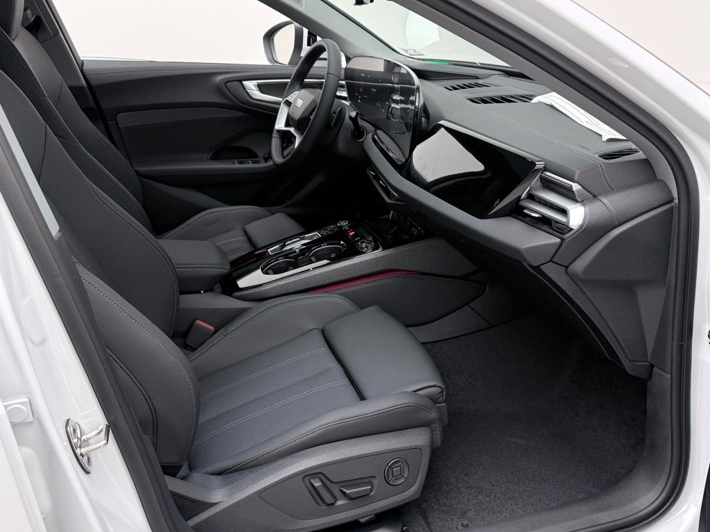 Thumbnail: 2025 Audi A5 - 14