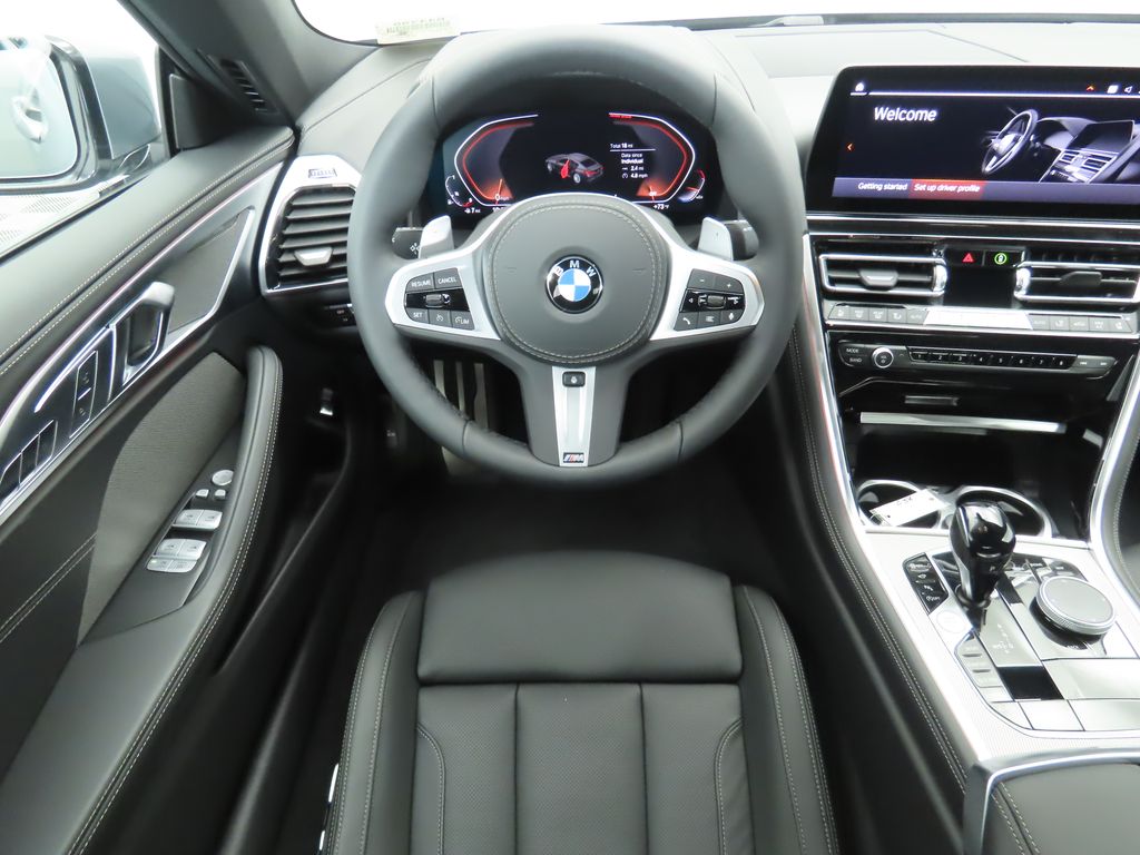 Thumbnail: 2026 BMW 8 Series - 10