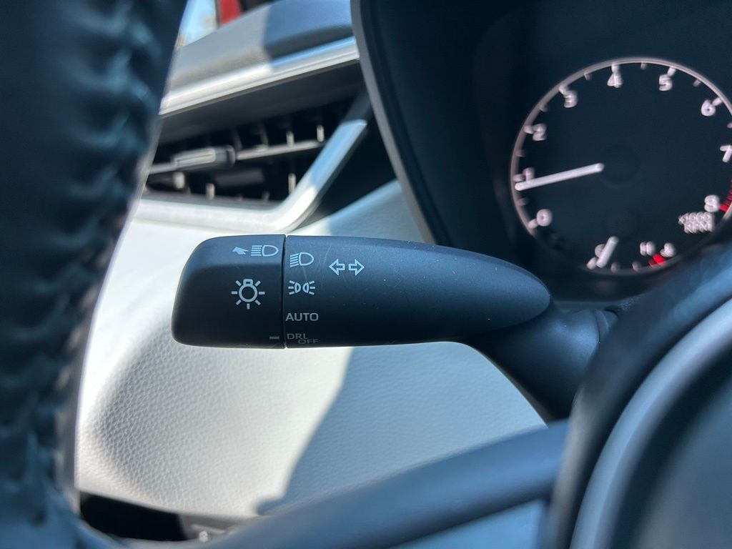 Thumbnail: 2025 Toyota Corolla - 20