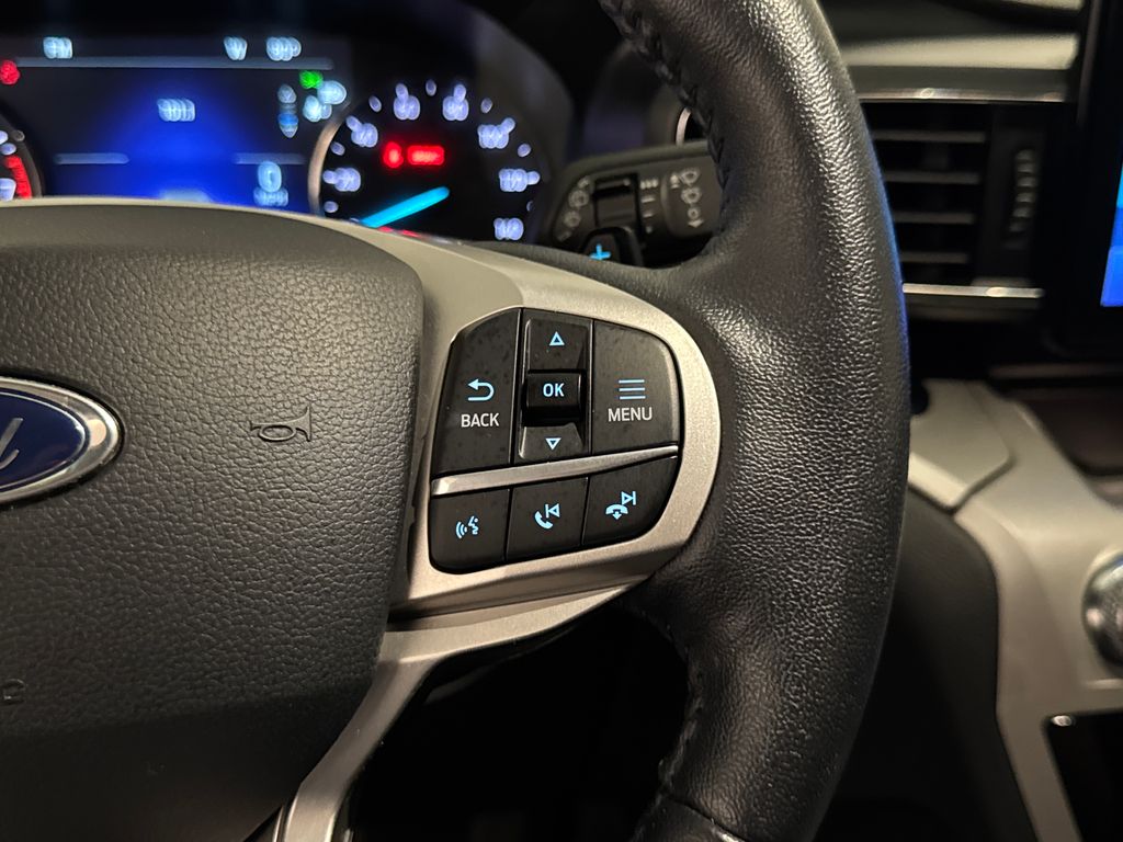 Certified Used 2020 Black Ford XLT image 21