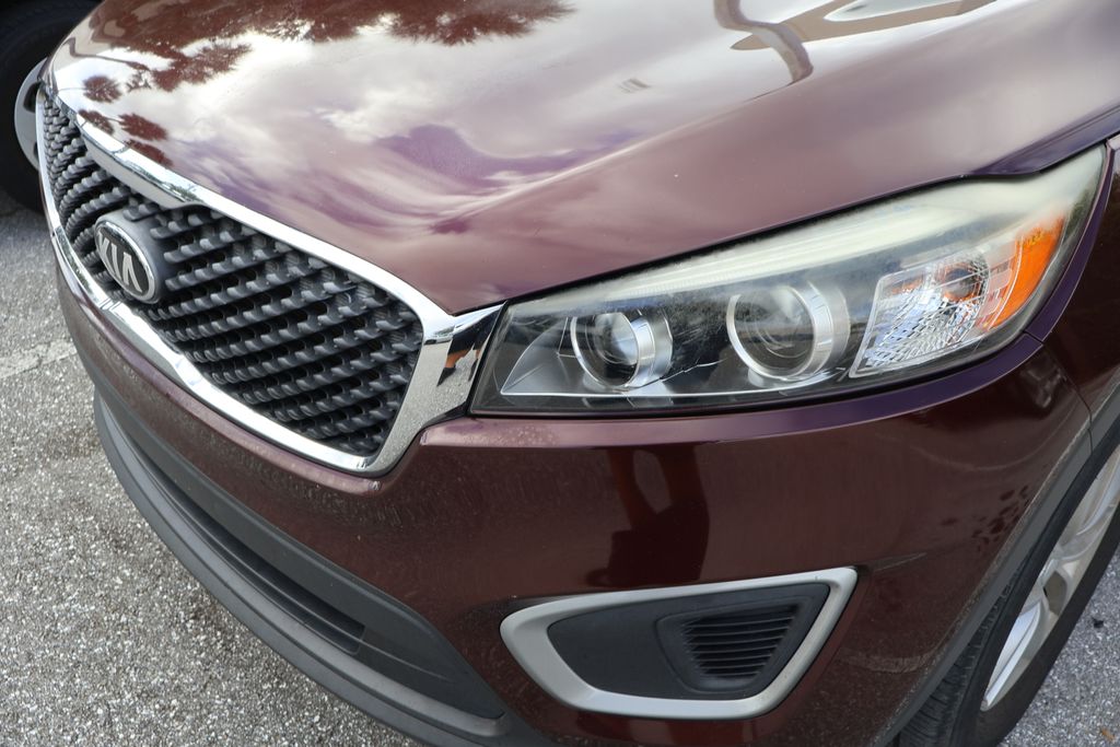 Thumbnail: 2018 Kia Sorento - 3