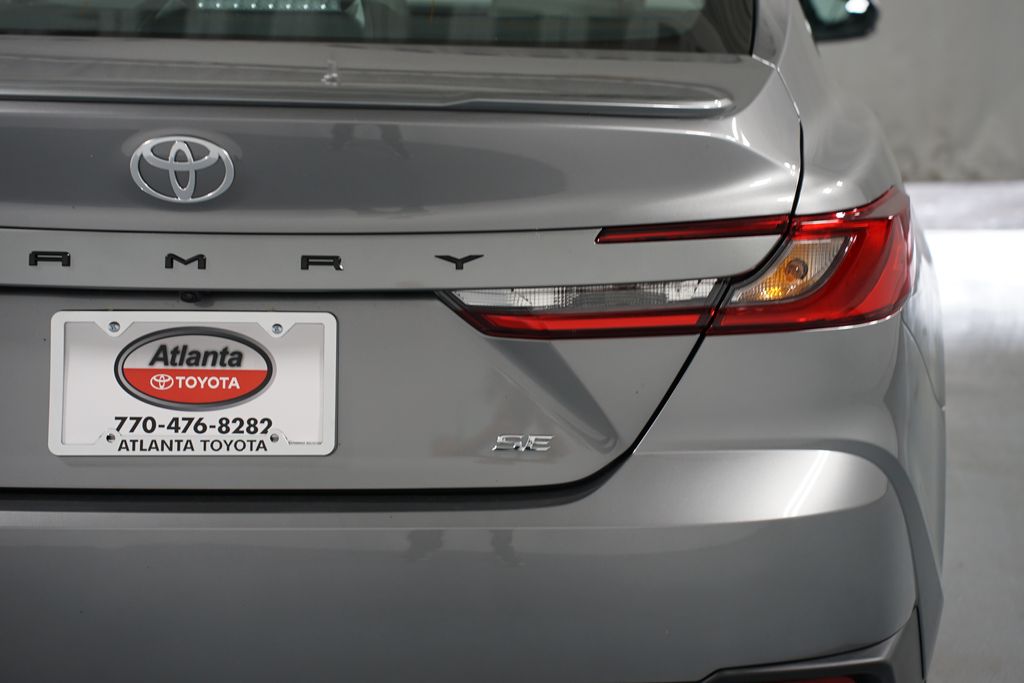 Thumbnail: 2025 Toyota Camry - 10