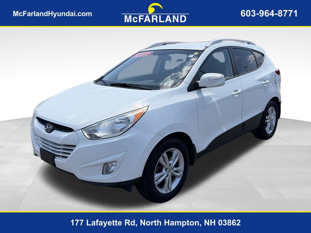 Cotton White 2013 Hyundai Tucson SUV / Crossover Front-Wheel Drive 6-Speed Automatic Overdrive