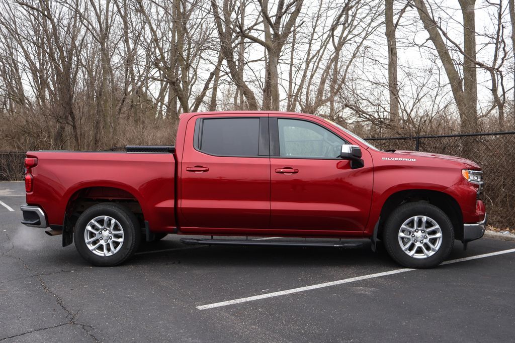 2022 Chevrolet Silverado 1500 LT 11