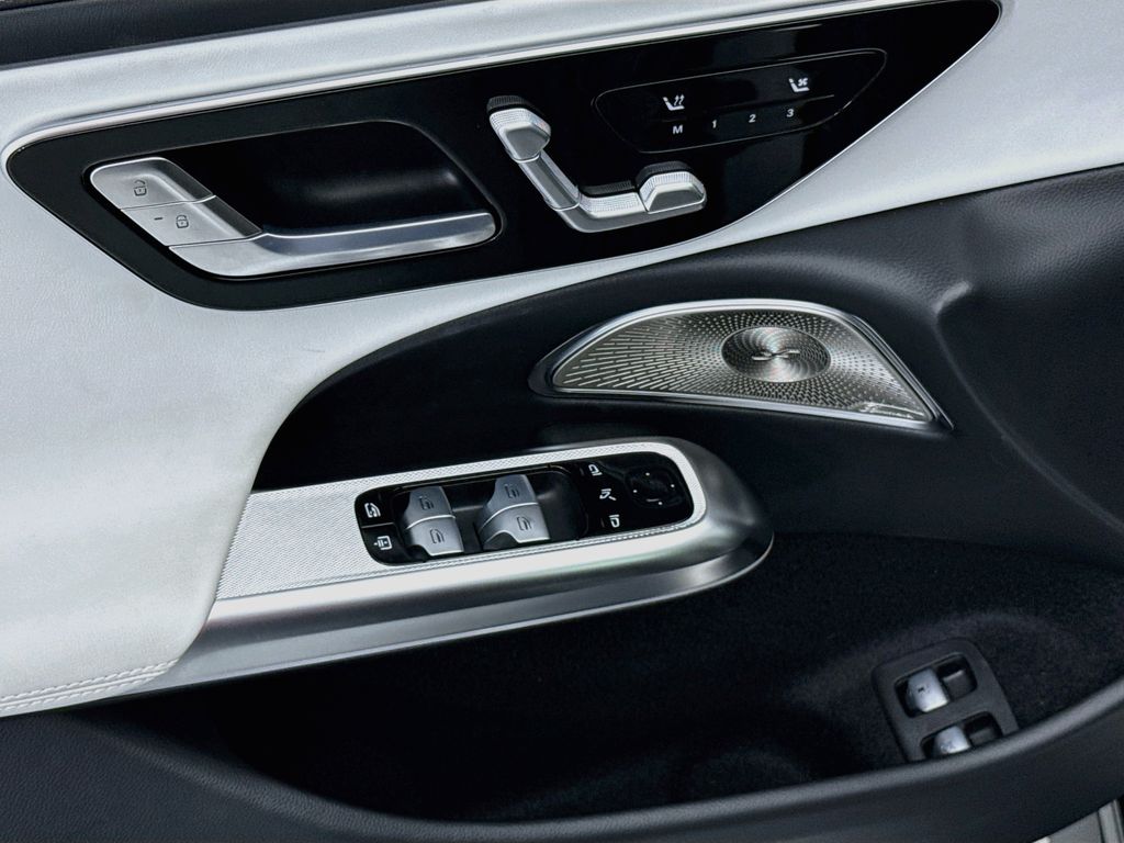 Thumbnail: 2026 Mercedes-Benz E-Class - 22
