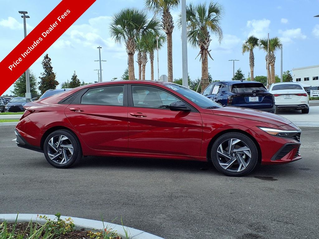 Used 2025 Hyundai Elantra Sedan