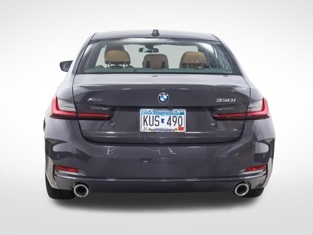 Thumbnail: 2023 BMW 3 Series - 4