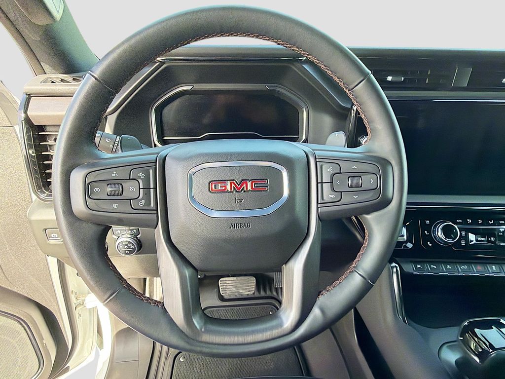 Used 2024 White GMC AT4 image 11