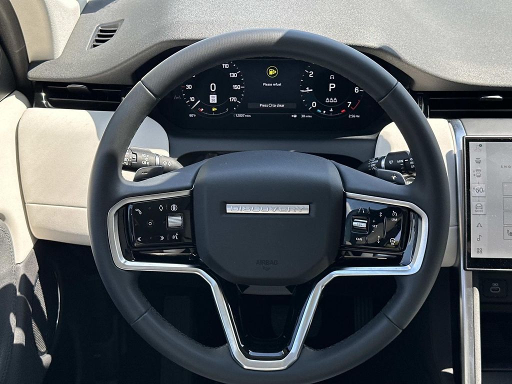 Thumbnail: 2025 Land Rover Discovery Sport - 20