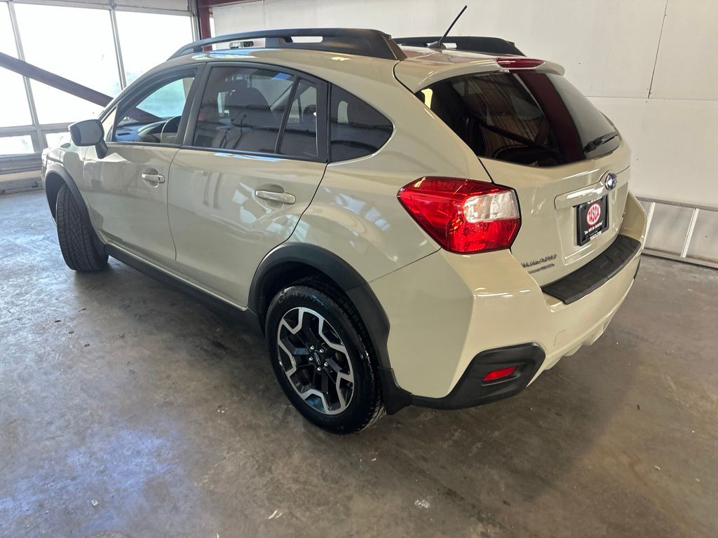 Used 2017 Beige Subaru 2.0i Premium image 4