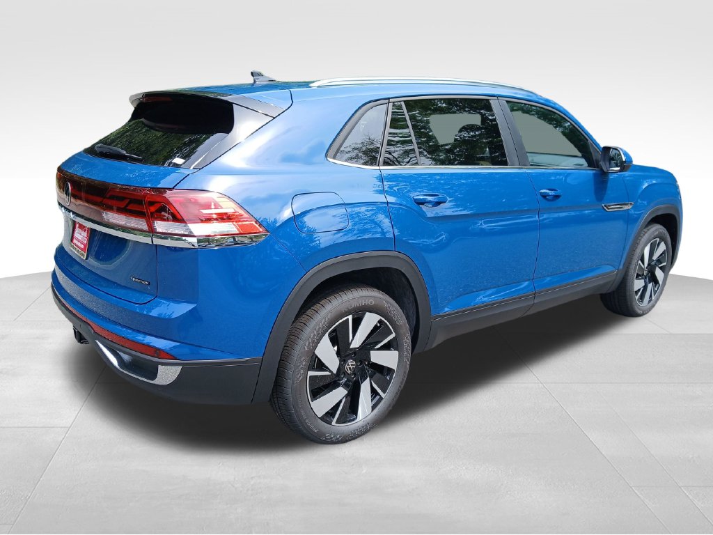 New 2026 Blue Volkswagen SE w/Technology image 5