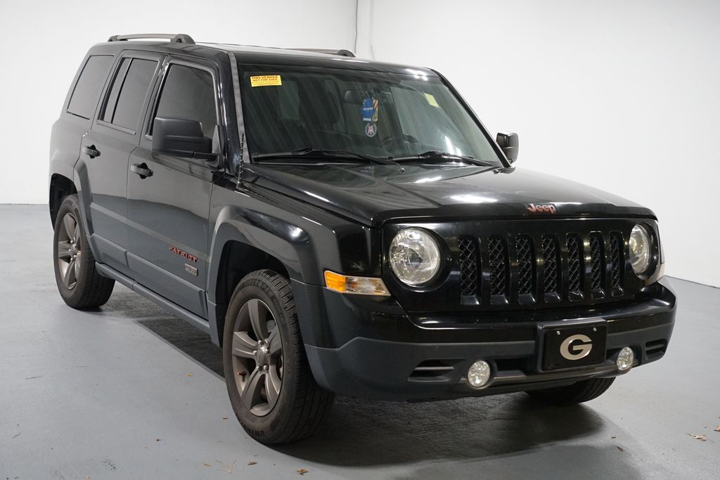 Thumbnail: 2016 Jeep Patriot - 3