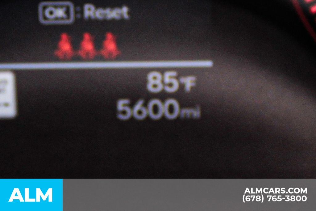 Used 2025 White Hyundai SEL image 36