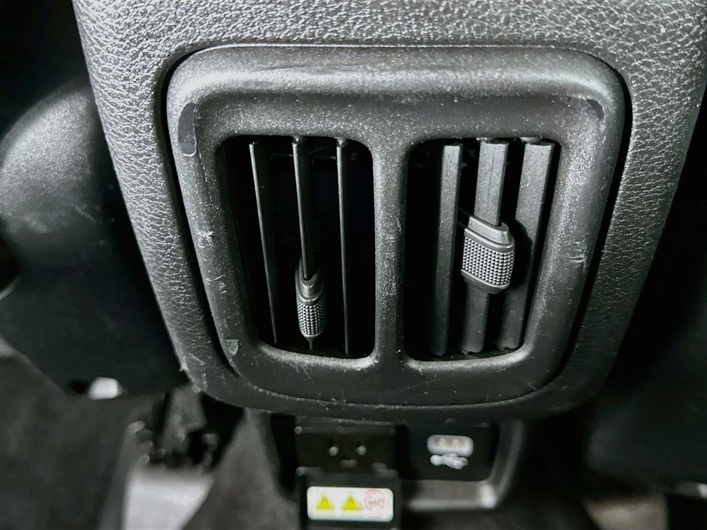 Thumbnail: 2019 Jeep Compass - 24