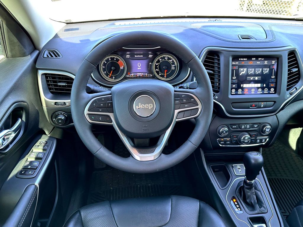 Used Car 2022 Jeep Cherokee  Latitude Lux For Sale Under $25,000 In Taylor, Texas