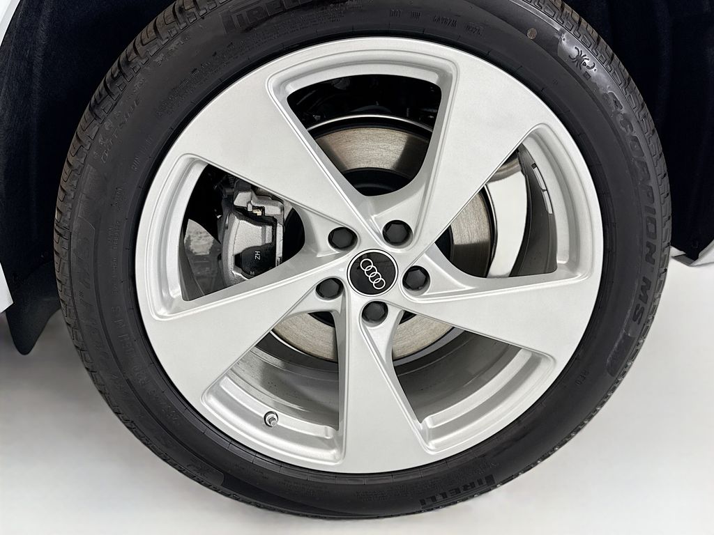 Thumbnail: 2026 Audi Q5 - 30