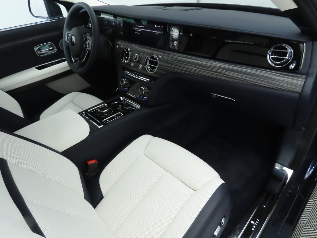 Thumbnail: 2026 Rolls-Royce Ghost - 18