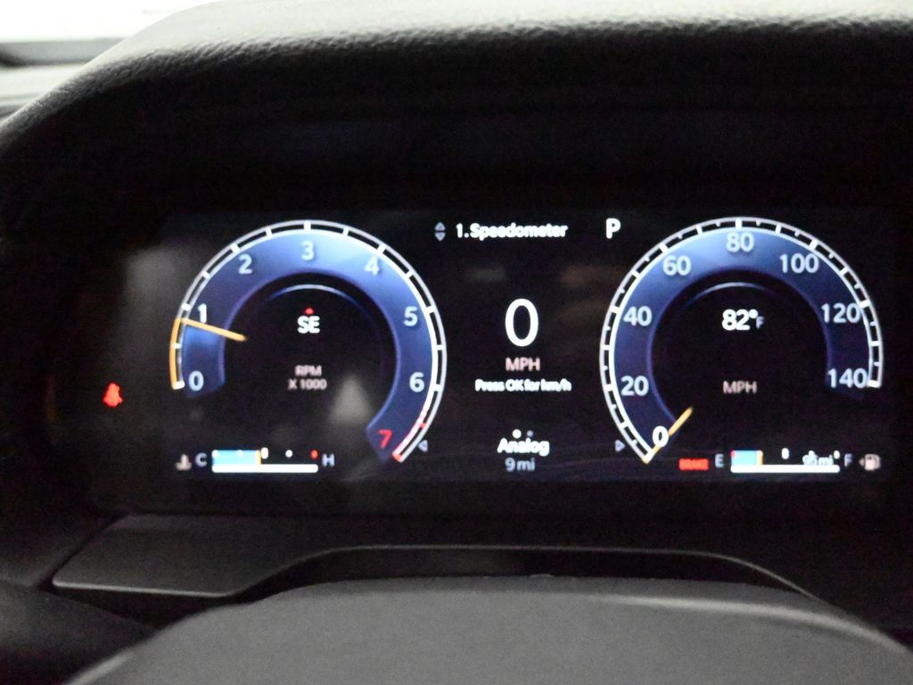 Used 2024 Silver Zynith Jeep Laredo image 32