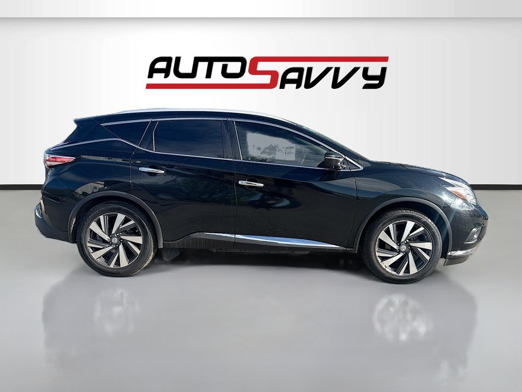 Used 2016 Black Nissan Platinum image 8