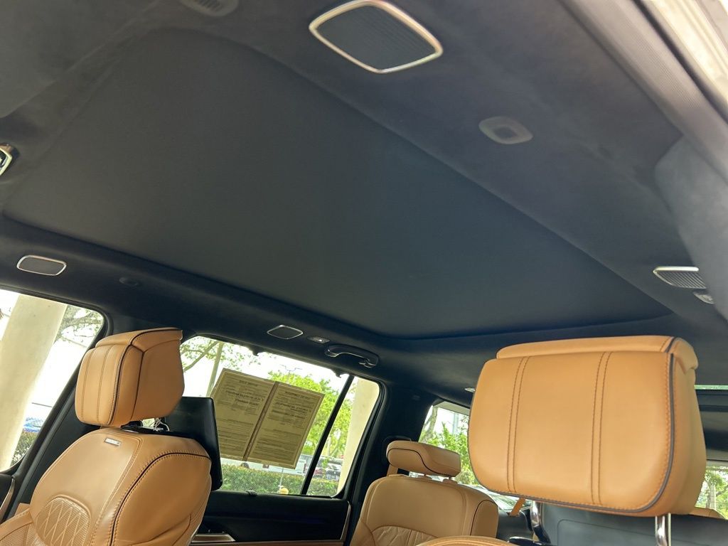 Used 2025 White Jeep Series III image 20
