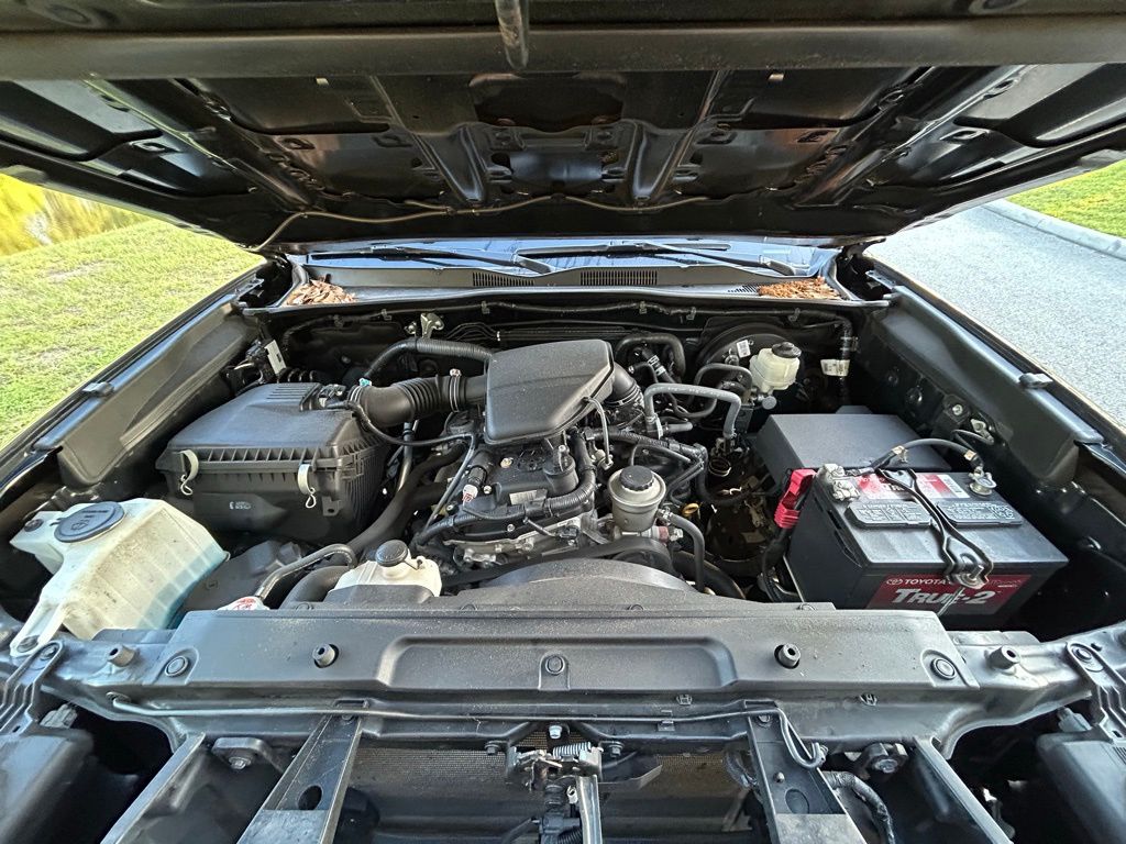 2021 Toyota Tacoma SR 11