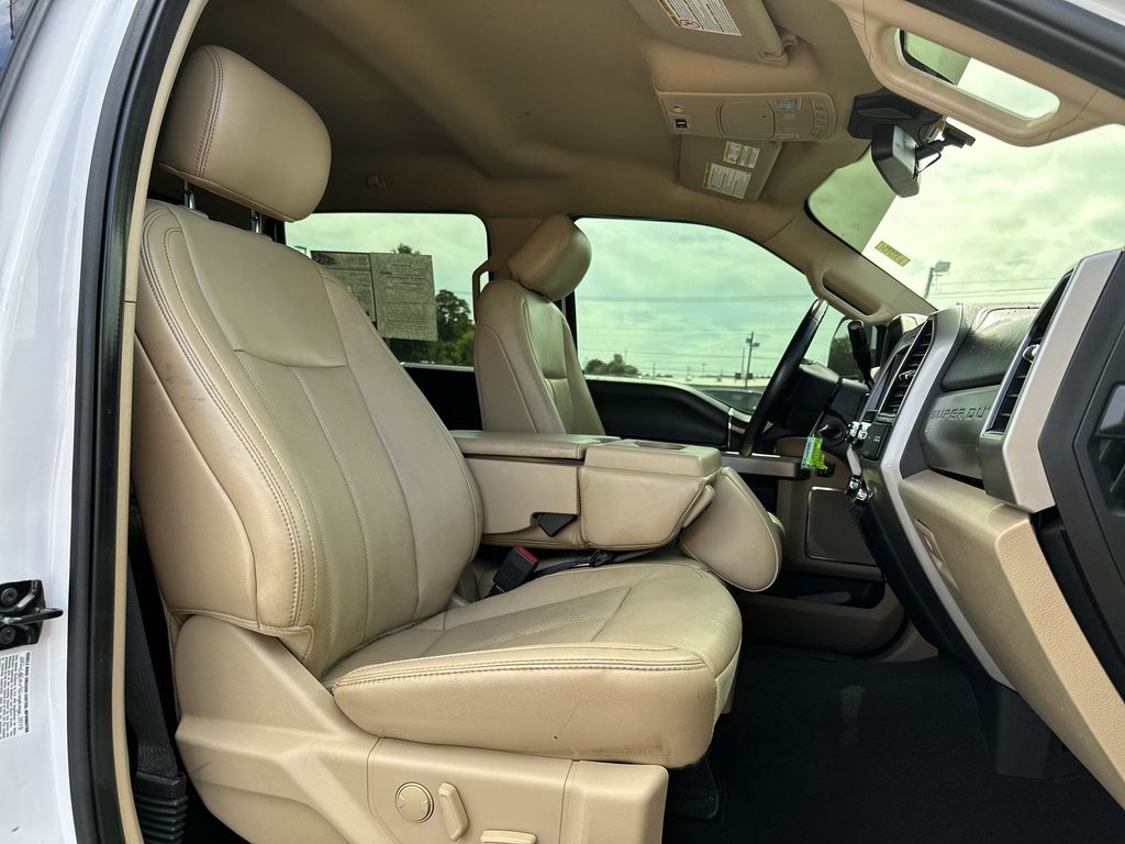 2020 Ford F-350SD Lariat White at Mazda of Columbia