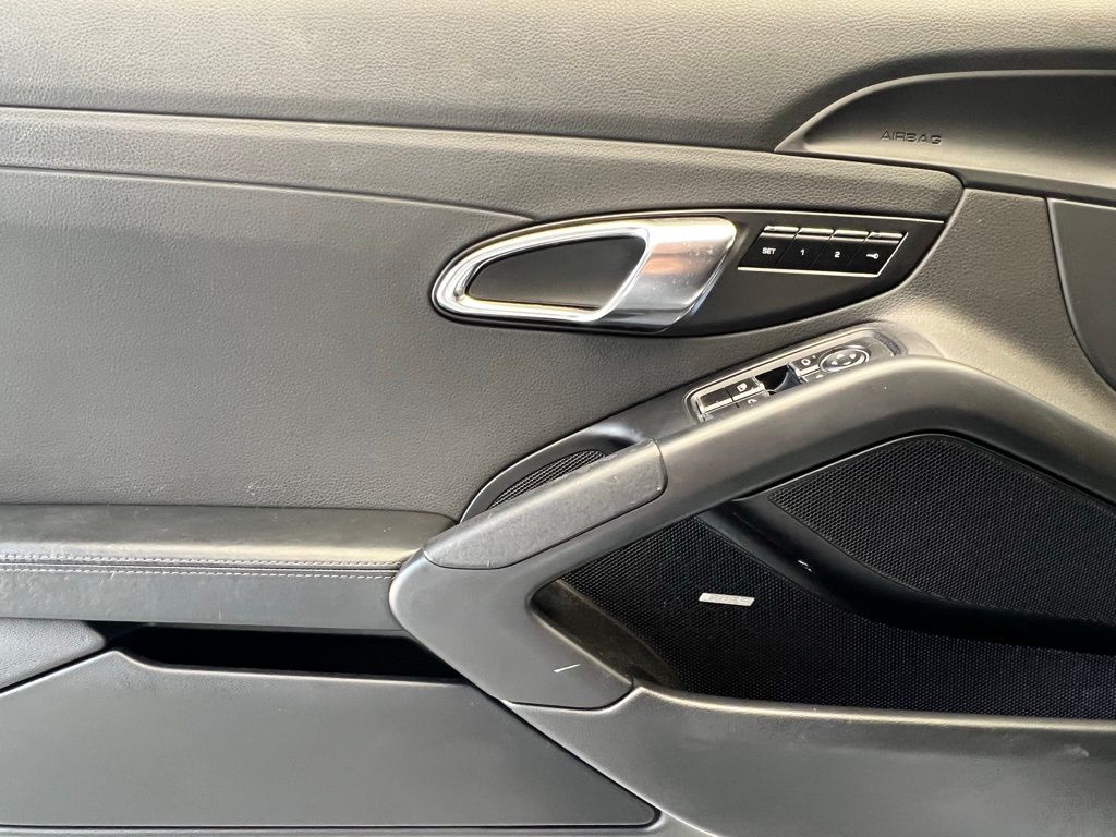 Thumbnail: 2015 Porsche Boxster - 19