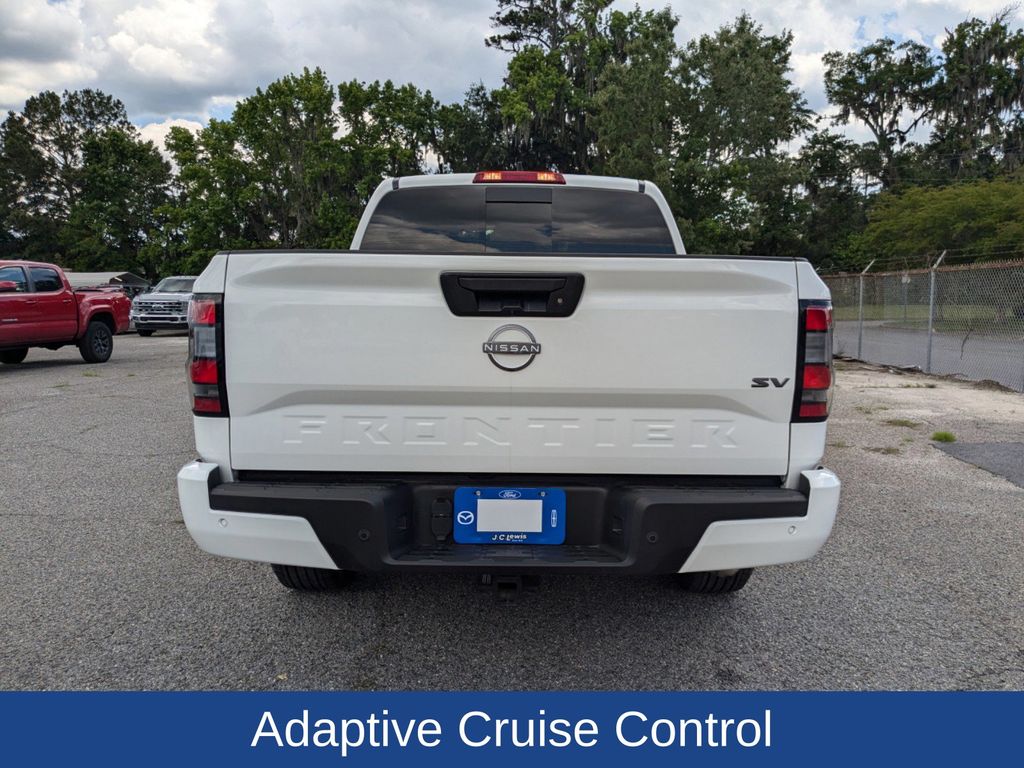 2024 Nissan Frontier SV