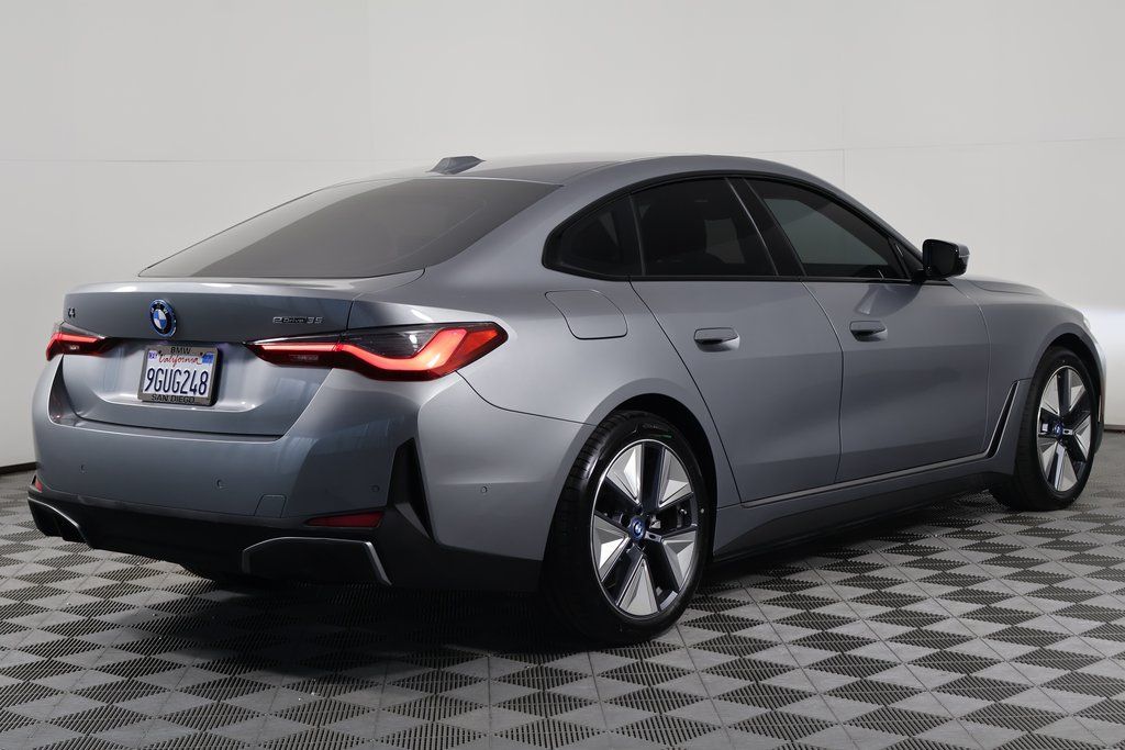 Thumbnail: 2023 BMW i4 - 4