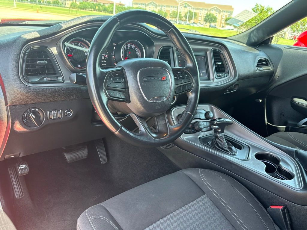 2023 Dodge Challenger SXT photo
