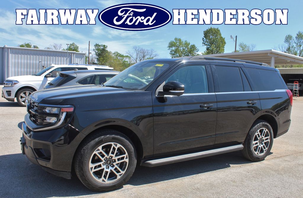 2025 Ford Expedition Active 4WD