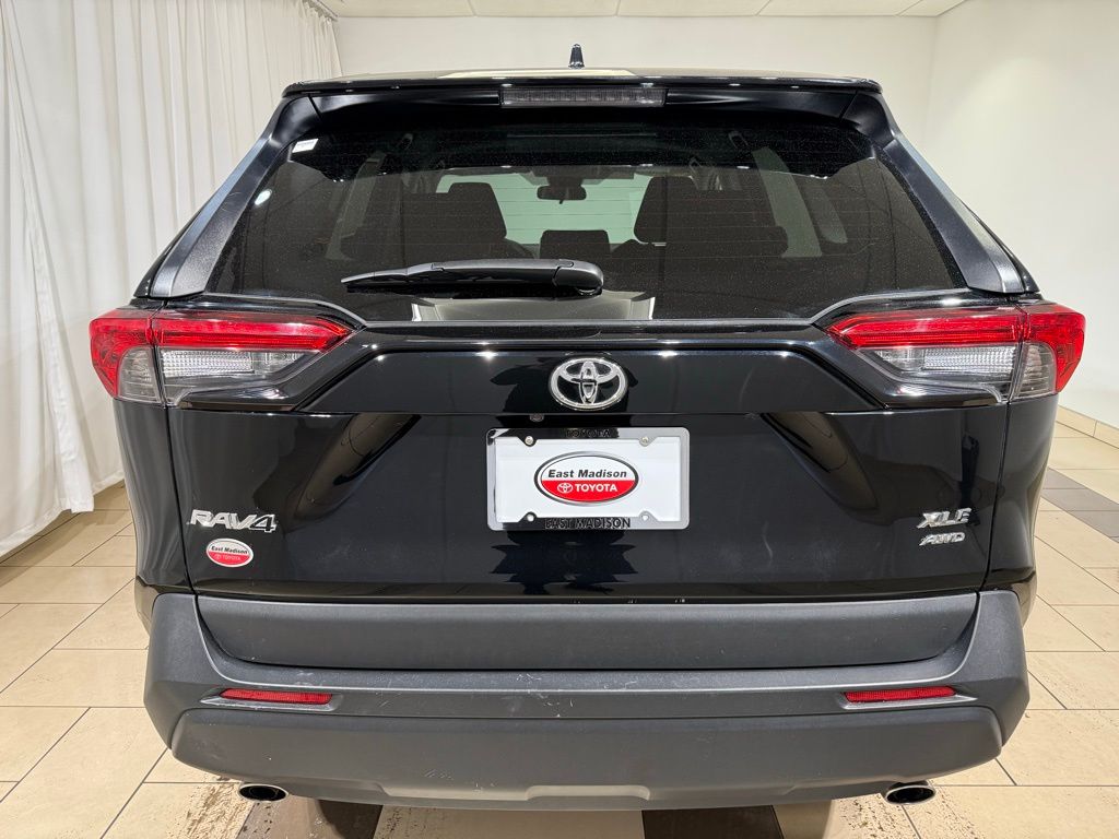 Thumbnail: 2025 Toyota RAV4 - 4