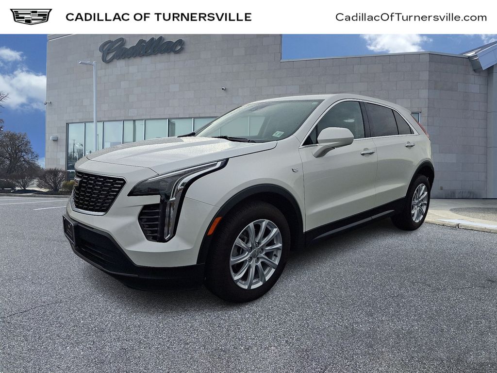 Thumbnail: 2022 Cadillac XT4 - 1