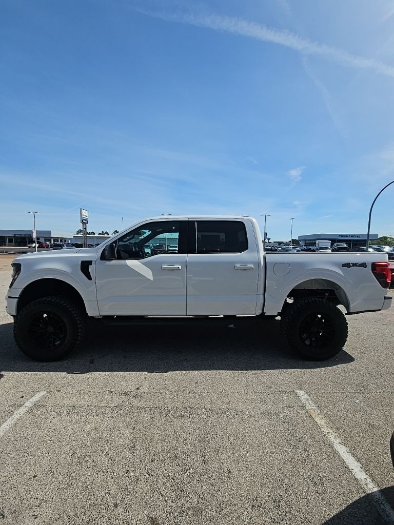 View vehicle photo 5