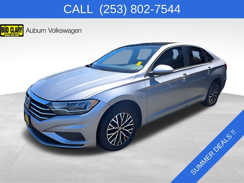 Silver 2021 Volkswagen Jetta Sedan Front-Wheel Drive 8-Speed Automatic