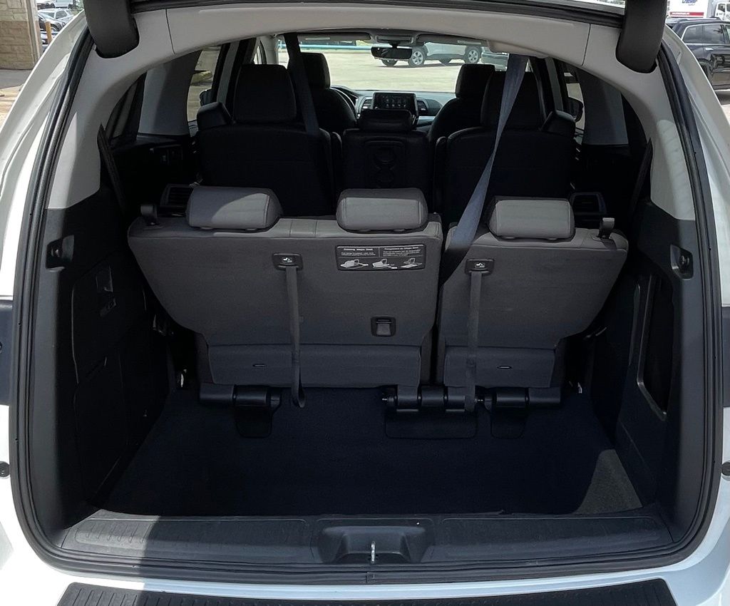 2018 Honda Odyssey Elite White at Community Honda