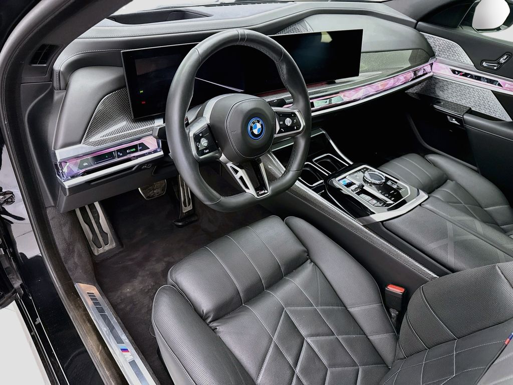 Thumbnail: 2024 BMW i7 - 9