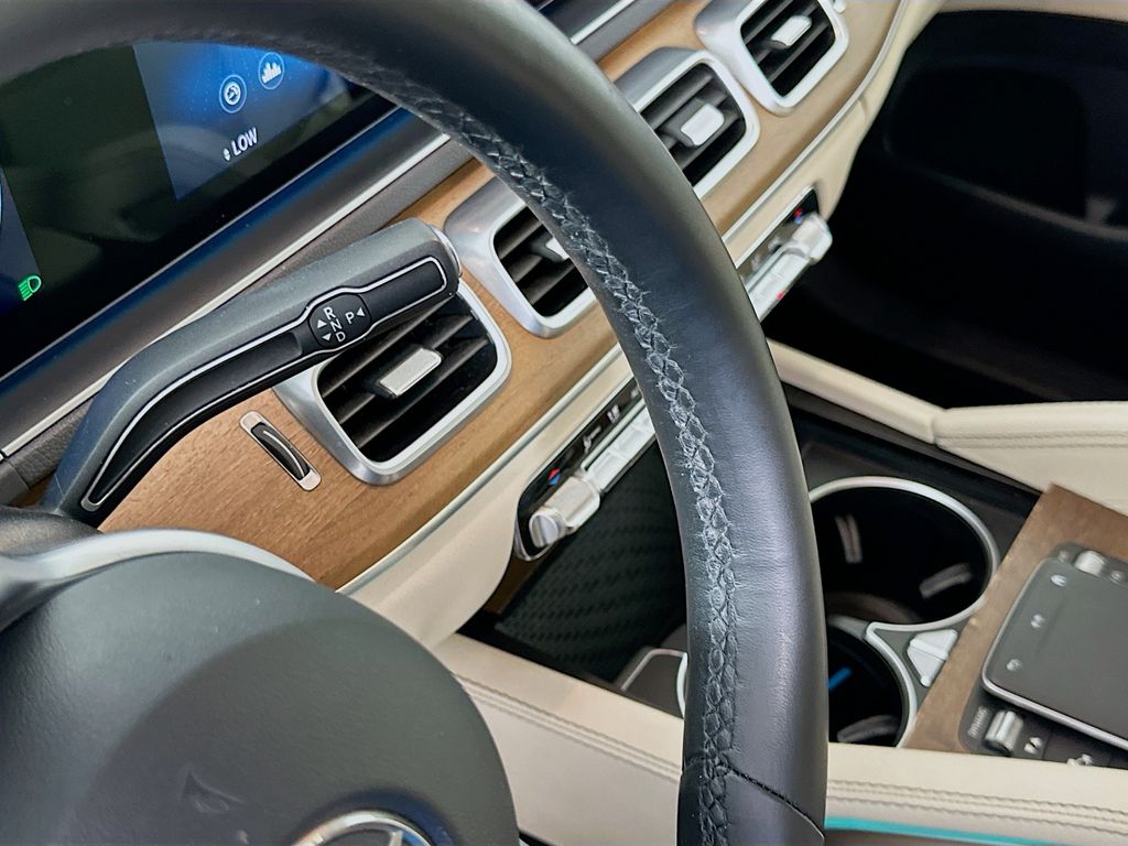 Thumbnail: 2021 Mercedes-Benz GLE - 17