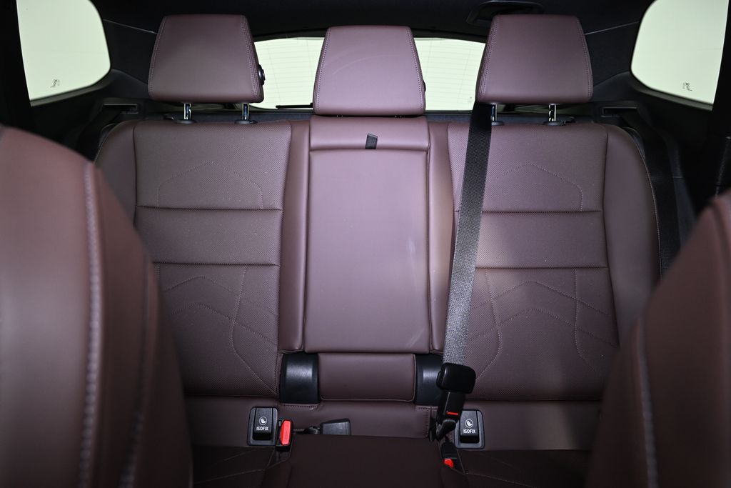 Thumbnail: 2025 BMW X1 - 25