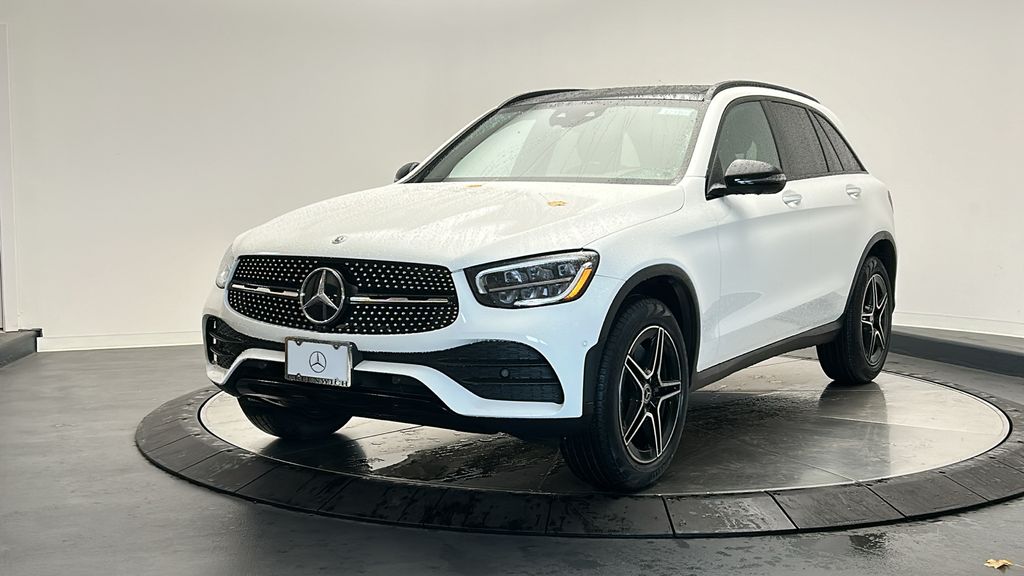 2021 Mercedes-Benz GLC 300 3