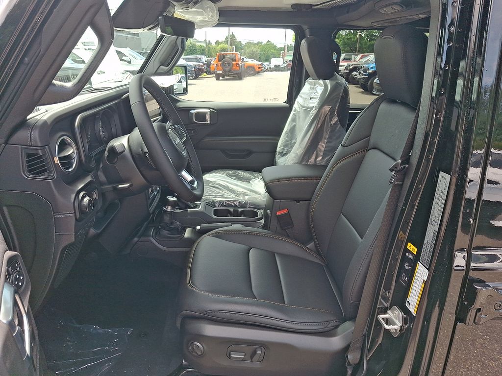 New 2026 Jeep Wrangler SUV