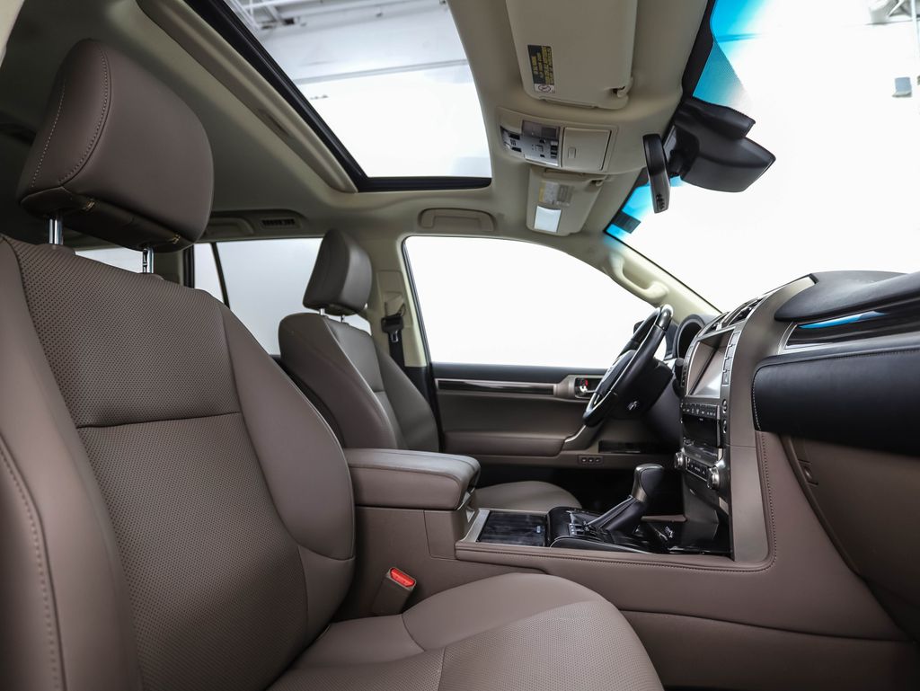 2021 Lexus GX 460 29