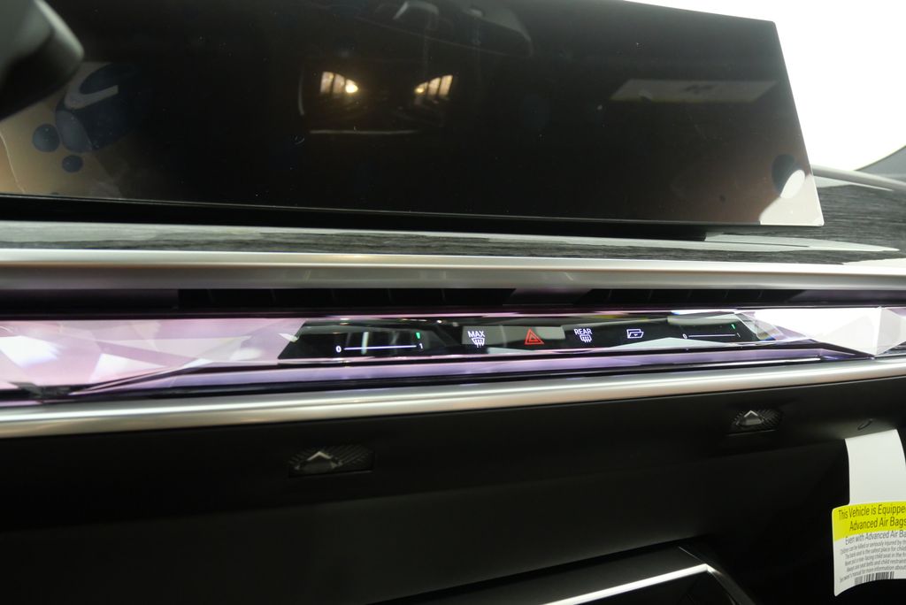 2025 BMW 7 Series 740i 20